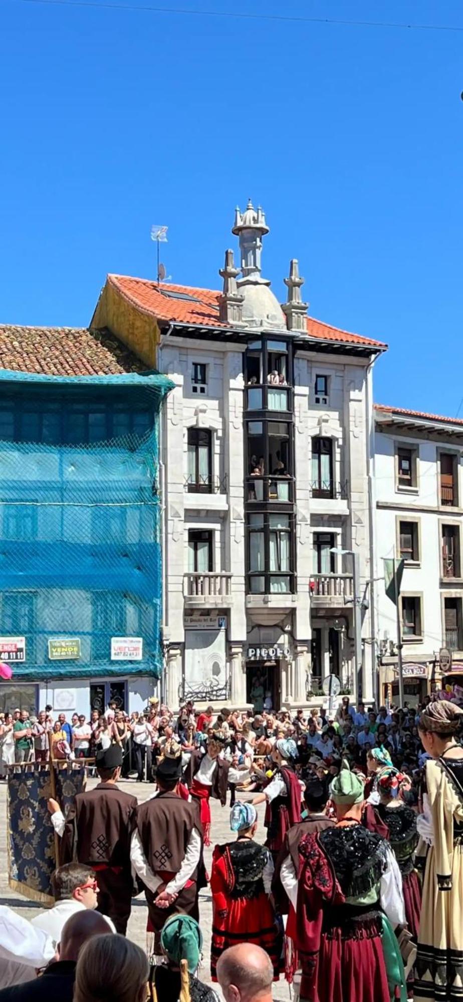La Casa De Piedra D * Llanes